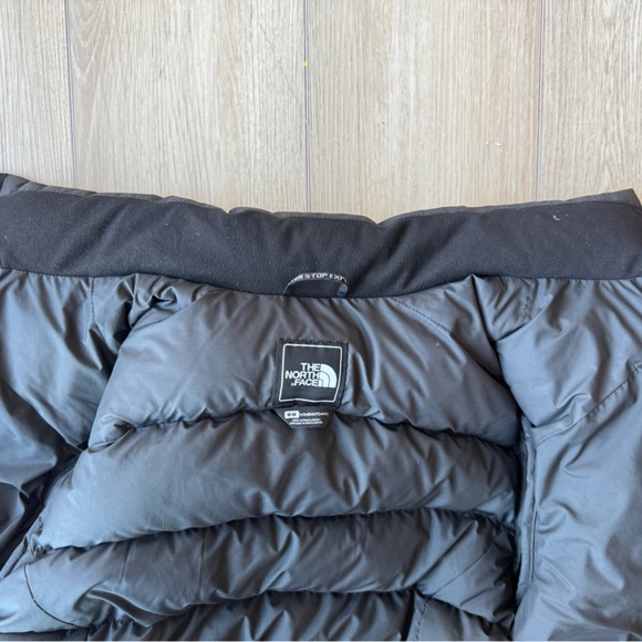 North Face Women's Black Classic Down Jacket.
Sz M EUC - Picture 13 of 16